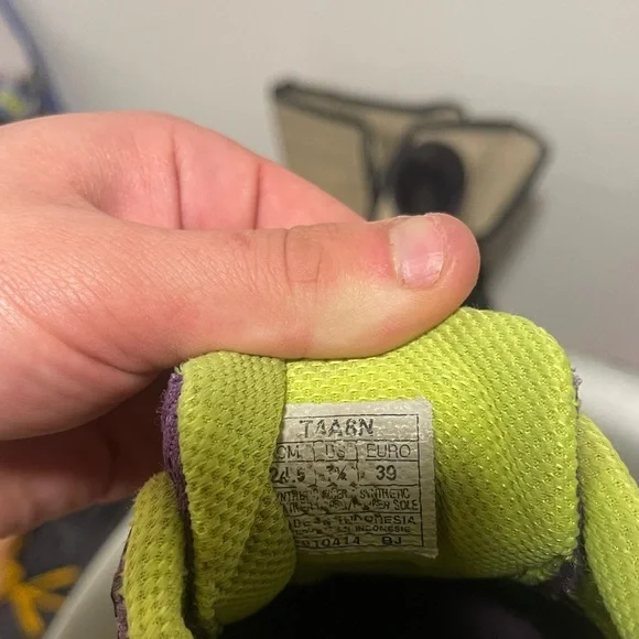 ASICS running shoes - Picture 5 of 5